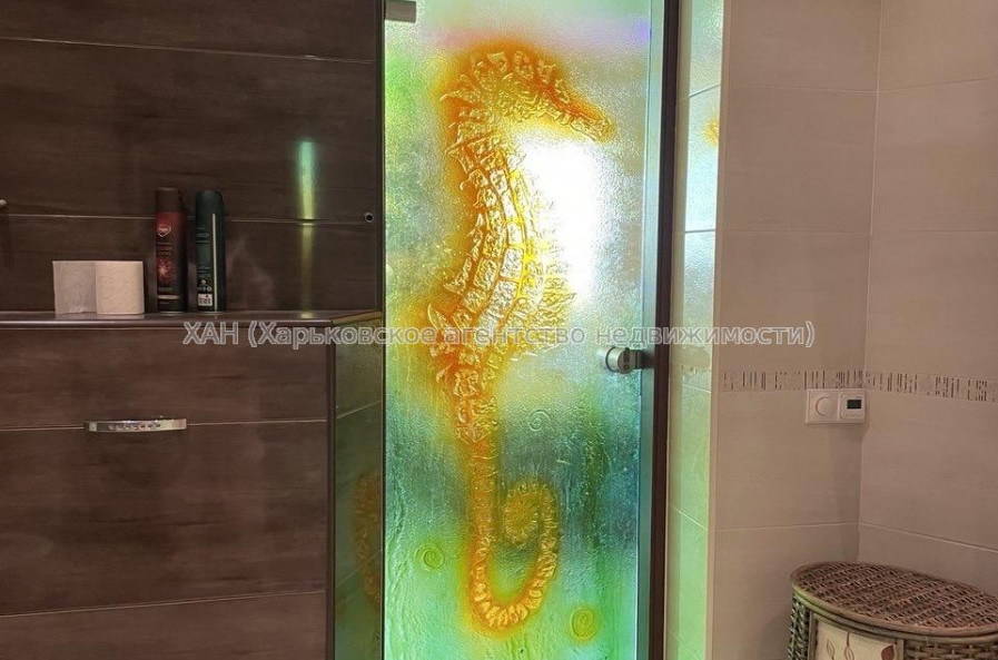 Продам квартиру, Барабашова академика ул. , 2  ком., 68 м², капитальный ремонт 