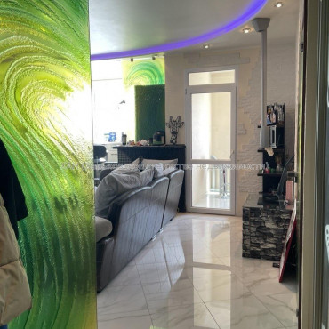 Продам квартиру, Барабашова академика ул. , 2  ком., 68 м², капитальный ремонт 