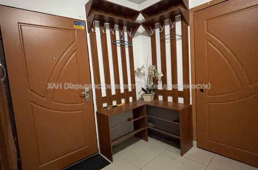 Продам квартиру, Барабашова академика ул. , 2  ком., 68 м², капитальный ремонт 