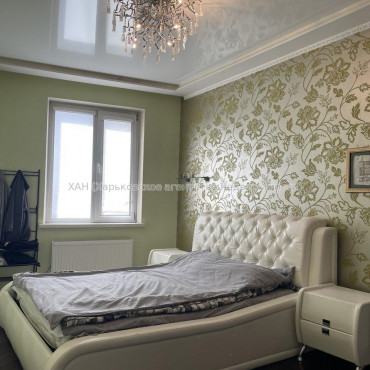 Продам квартиру, Барабашова академика ул. , 2  ком., 68 м², капитальный ремонт 