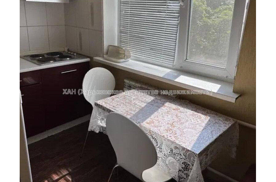 Продам квартиру, Холодногорская ул. , 2 кім., 45 м², косметический ремонт 