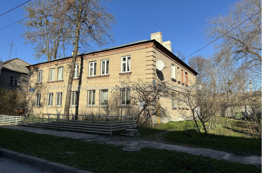 Продам квартиру, Леонида Быкова ул. , 2 кім., 49.60 м², косметический ремонт 