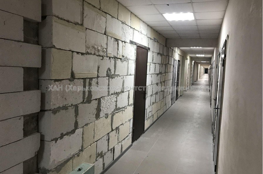 Продам квартиру, Героев Харькова просп. , 3 кім., 100 м², без внутренних работ 