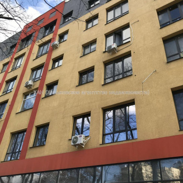 Продам квартиру, Героев Харькова просп. , 3 кім., 100 м², без внутренних работ 