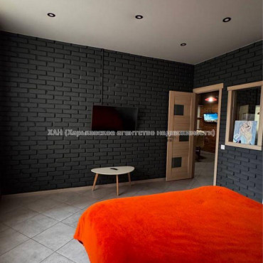 Продам квартиру, Новоалександровская ул. , 2 кім., 55 м², капитальный ремонт 