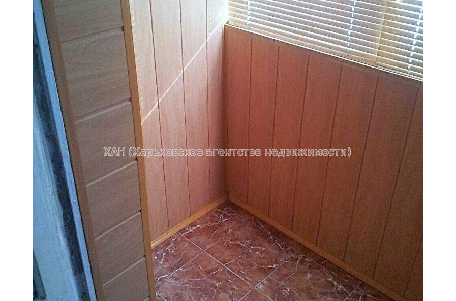 Продам квартиру, Вокзальная ул. , 3 кім., 65 м², косметический ремонт 