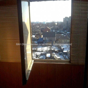 Продам квартиру, Вокзальная ул. , 3 кім., 65 м², косметический ремонт 