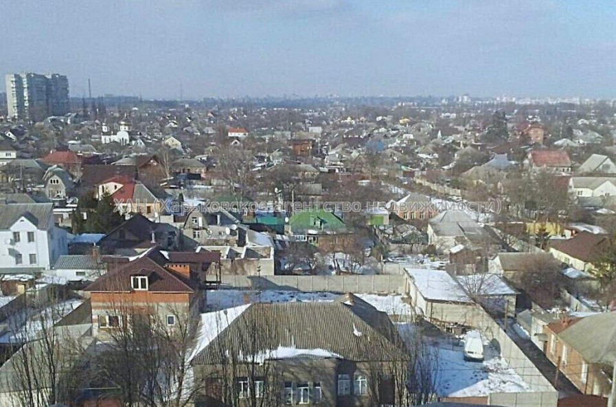 Продам квартиру, Вокзальная ул. , 3 кім., 65 м², косметический ремонт 