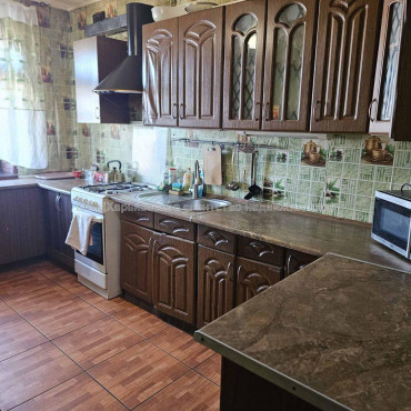 Продам квартиру, Григоровское шоссе , 3  ком., 67 м², косметический ремонт 