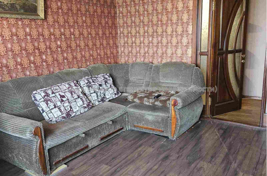 Продам квартиру, Григоровское шоссе , 3  ком., 67 м², косметический ремонт 