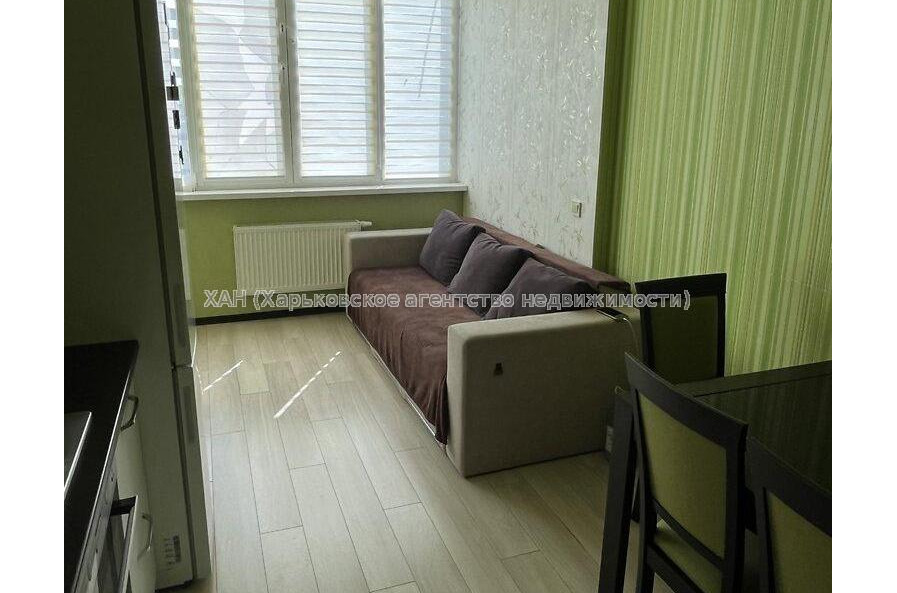 Продам квартиру, Станислава Парталы ул. , 2  ком., 48.80 м², капитальный ремонт 