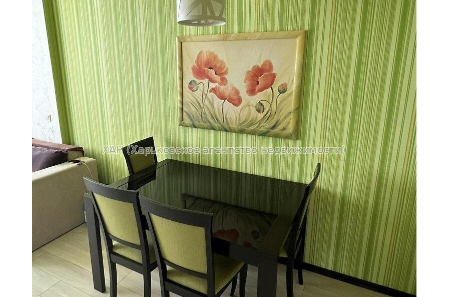 Продам квартиру, Станислава Парталы ул. , 2  ком., 48.80 м², капитальный ремонт 