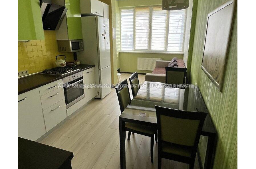 Продам квартиру, Станислава Парталы ул. , 2  ком., 48.80 м², капитальный ремонт 