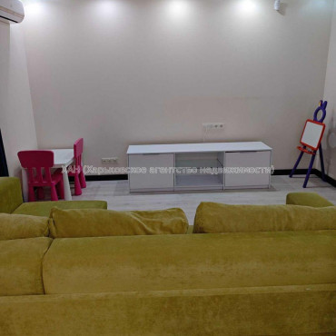 Продам квартиру, Александры Ефименко ул. , 2 кім., 50 м², евроремонт 