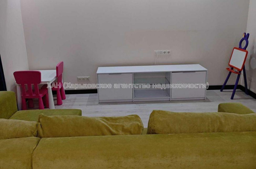 Продам квартиру, Александры Ефименко ул. , 2 кім., 50 м², евроремонт 