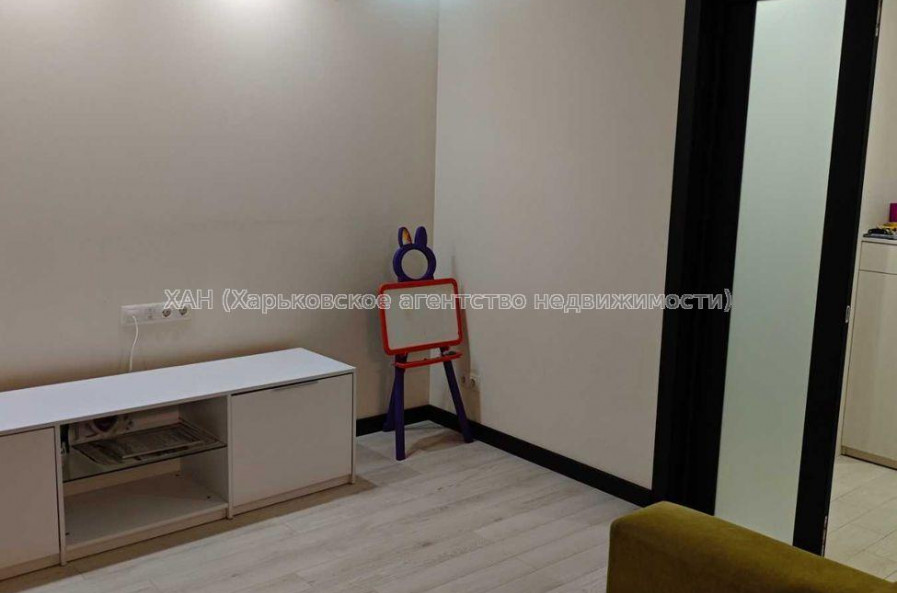 Продам квартиру, Александры Ефименко ул. , 2 кім., 50 м², евроремонт 