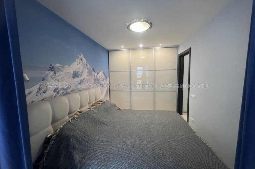 Продам квартиру, Александры Ефименко ул. , 2 кім., 50 м², евроремонт 
