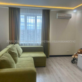 Продам квартиру, Александры Ефименко ул. , 2  ком., 50 м², евроремонт