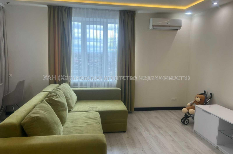 Продам квартиру, Александры Ефименко ул. , 2 кім., 50 м², евроремонт 