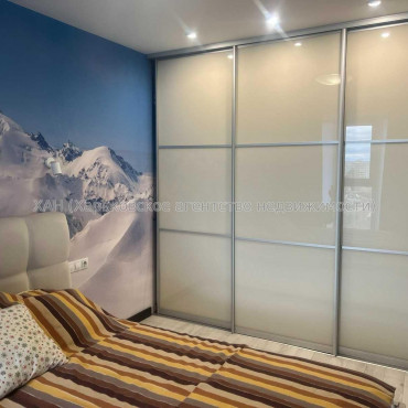 Продам квартиру, Александры Ефименко ул. , 2 кім., 50 м², евроремонт 