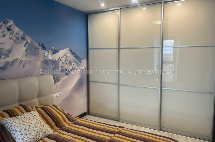 Продам квартиру, Александры Ефименко ул. , 2 кім., 50 м², евроремонт 
