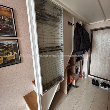 Продам квартиру, Шевченковский пер. , 1 кім., 18.70 м², капитальный ремонт 