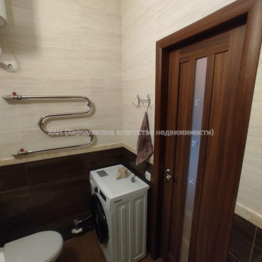 Продам квартиру, Победы просп. , 2  ком., 65 м², евроремонт 