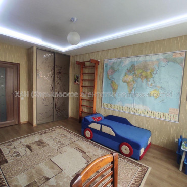 Продам квартиру, Победы просп. , 2  ком., 65 м², евроремонт 