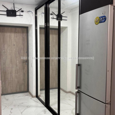 Продам квартиру, Веселая ул. , 1  ком., 21 м², евроремонт 