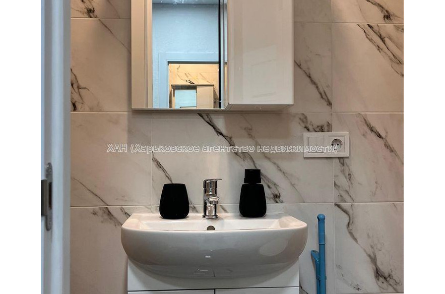 Продам квартиру, Веселая ул. , 1  ком., 21 м², евроремонт 