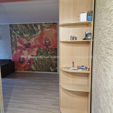 Продам квартиру, Непокоренных ул. , 12Г , 1  ком., 35 м², авторский дизайн 