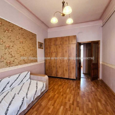 Продам квартиру, Молочная ул. , 1 кім., 46.30 м², советский ремонт 