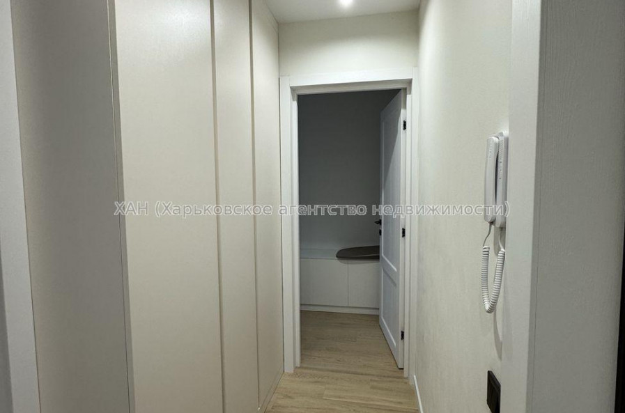 Продам квартиру, Гвардейцев Широнинцев ул. , 2  ком., 44 м², евроремонт 