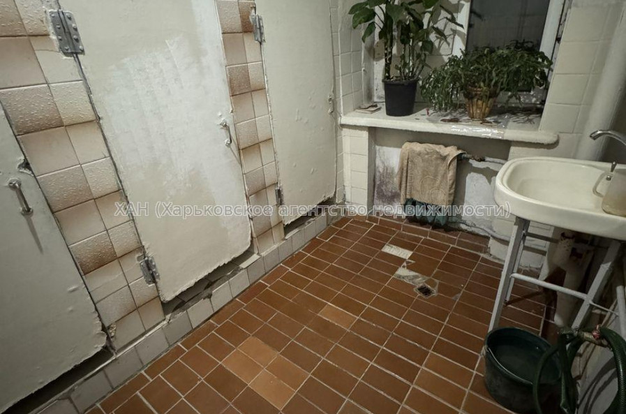 Продам квартиру, Александровский просп. , 1  ком., 26.60 м², косметический ремонт 