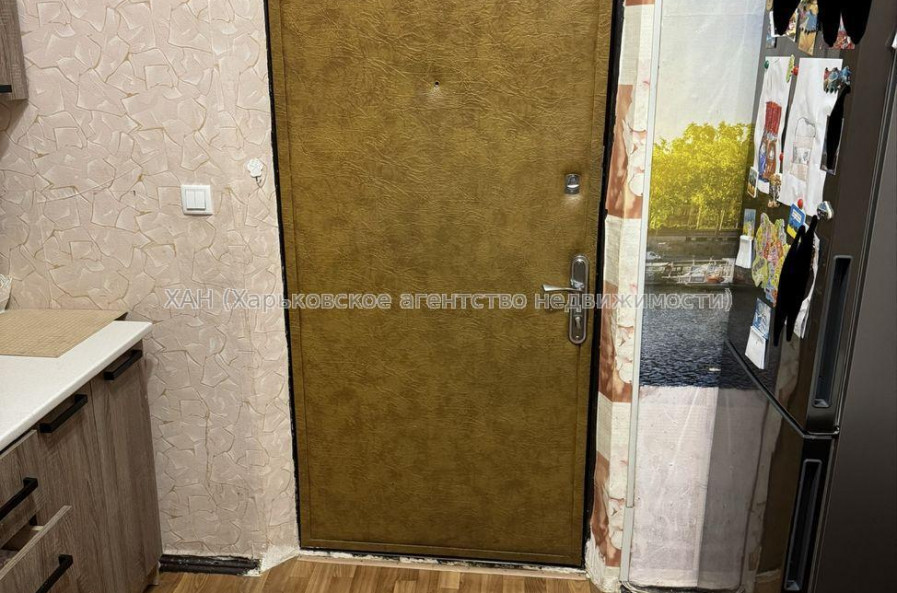 Продам квартиру, Александровский просп. , 1  ком., 26.60 м², косметический ремонт 