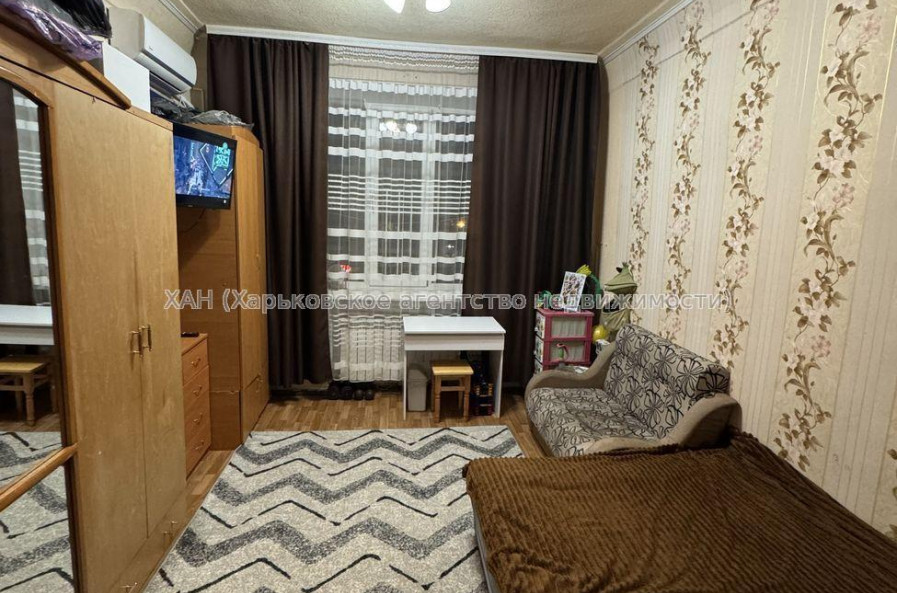Продам квартиру, Александровский просп. , 1  ком., 26.60 м², косметический ремонт 
