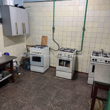 Продам квартиру, Александровский просп. , 1  ком., 26.60 м², косметический ремонт 