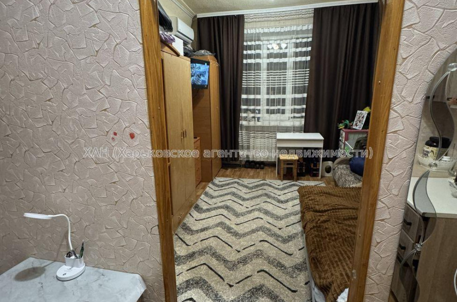 Продам квартиру, Александровский просп. , 1  ком., 26.60 м², косметический ремонт 
