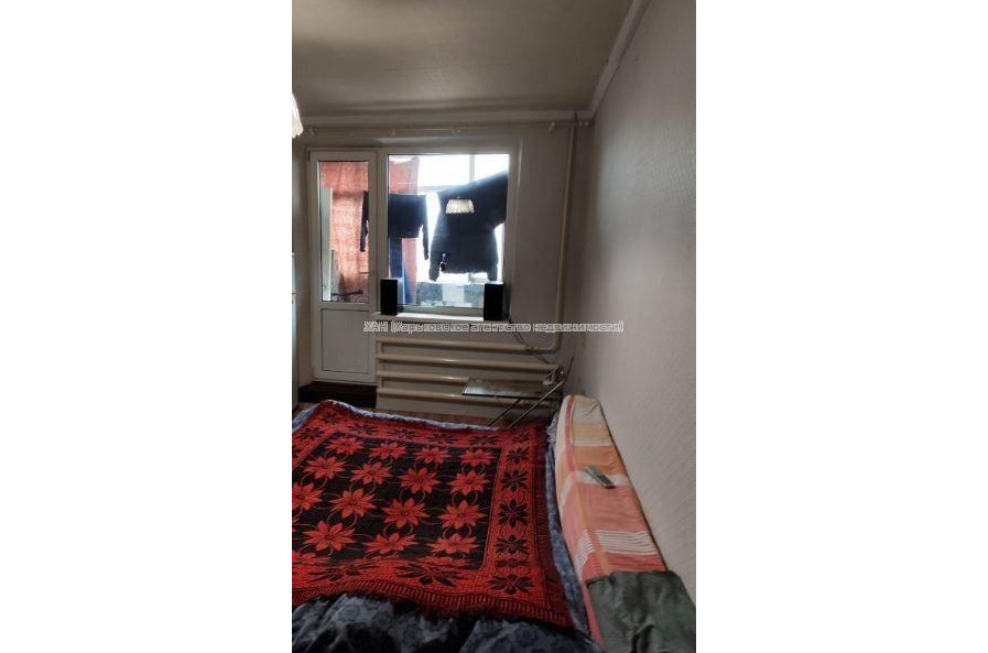 Продам квартиру, Холодногорская ул. , 1 кім., 32 м², советский ремонт 