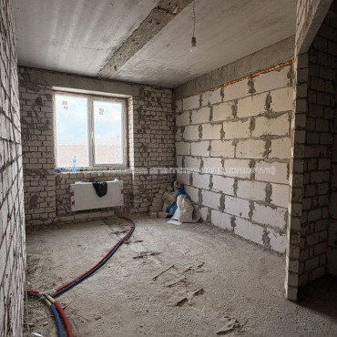 Продам квартиру, Профессорская ул. , 2 кім., 70.10 м², без внутренних работ 