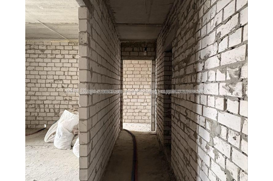 Продам квартиру, Профессорская ул. , 2 кім., 70.10 м², без внутренних работ 