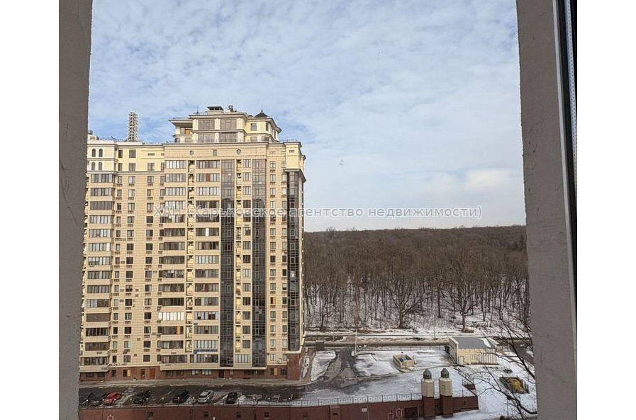 Продам квартиру, Профессорская ул. , 2 кім., 70.10 м², без внутренних работ 