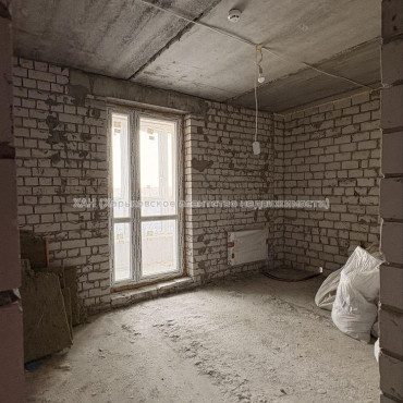 Продам квартиру, Профессорская ул. , 2 кім., 70.10 м², без внутренних работ 