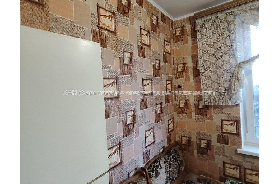 Продам квартиру, Волонтерская ул. , 1 кім., 32 м², частичный ремонт 