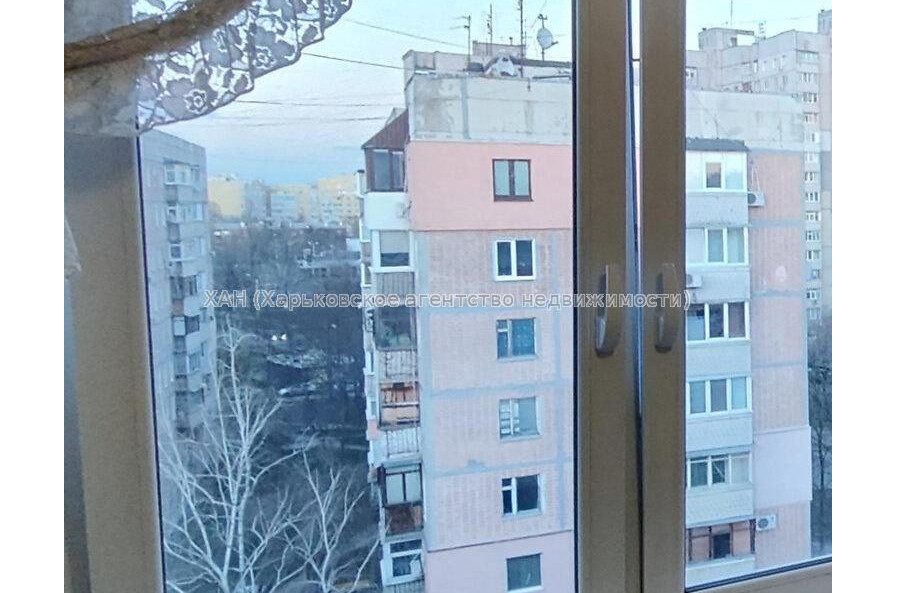 Продам квартиру, Волонтерская ул. , 1 кім., 32 м², частичный ремонт 