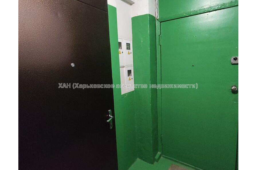 Продам квартиру, Волонтерская ул. , 1 кім., 32 м², частичный ремонт 