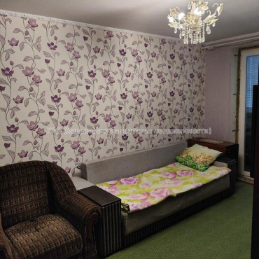 Продам квартиру, Волонтерская ул. , 1 кім., 32 м², частичный ремонт 