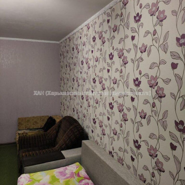 Продам квартиру, Волонтерская ул. , 1 кім., 32 м², частичный ремонт 