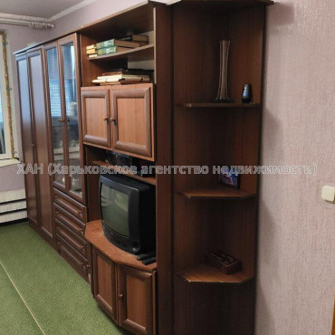 Продам квартиру, Волонтерская ул. , 1 кім., 32 м², частичный ремонт 