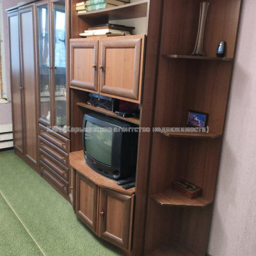 Продам квартиру, Волонтерская ул. , 1 кім., 32 м², частичный ремонт 